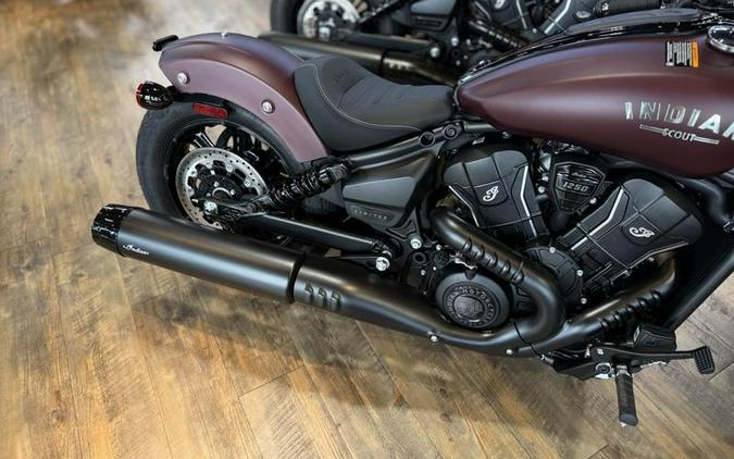 2026 Indian Motorcycle® Scout® Bobber Limited +Tech Maroon Metallic Smoke