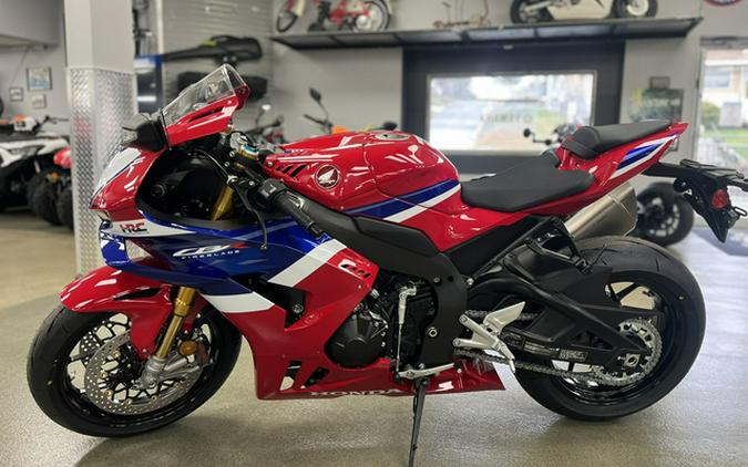 2026 Honda CBR1000RR-R Fireblade SP