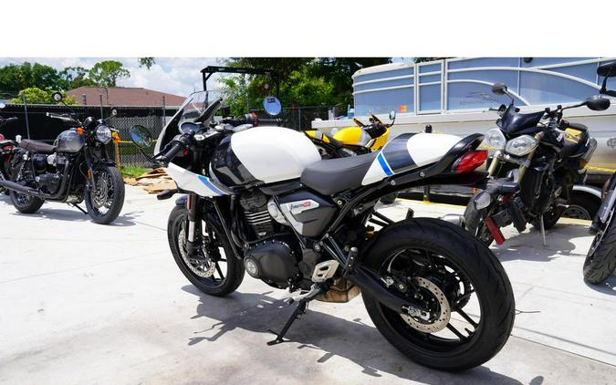 2026 Triumph Thruxton 400