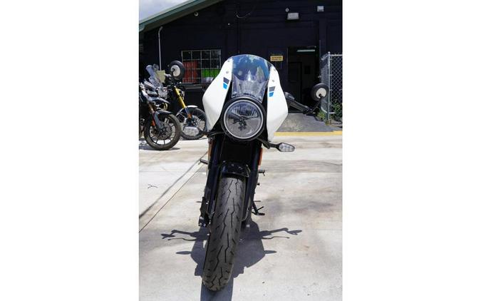 2026 Triumph Thruxton 400
