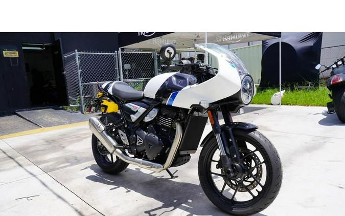 2026 Triumph Thruxton 400
