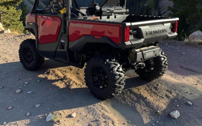 2026 Honda Pioneer 1000 Deluxe