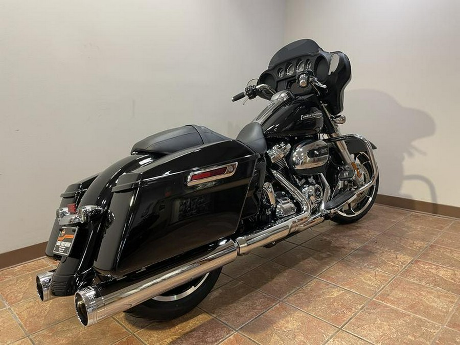 2022 Harley-Davidson® FLHX - Street Glide®