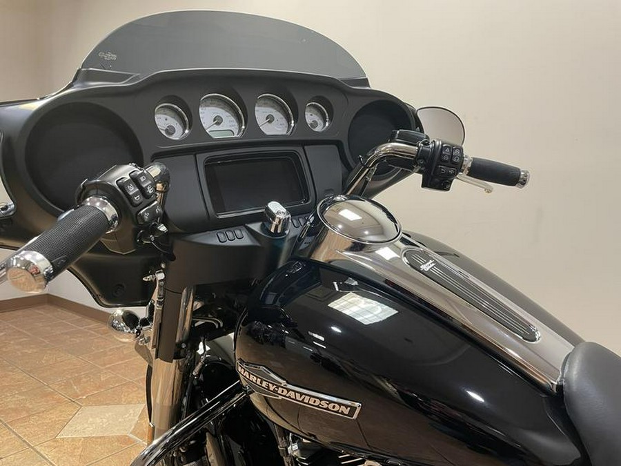 2022 Harley-Davidson® FLHX - Street Glide®