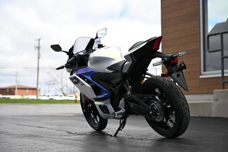 2025 Yamaha YZF-R3