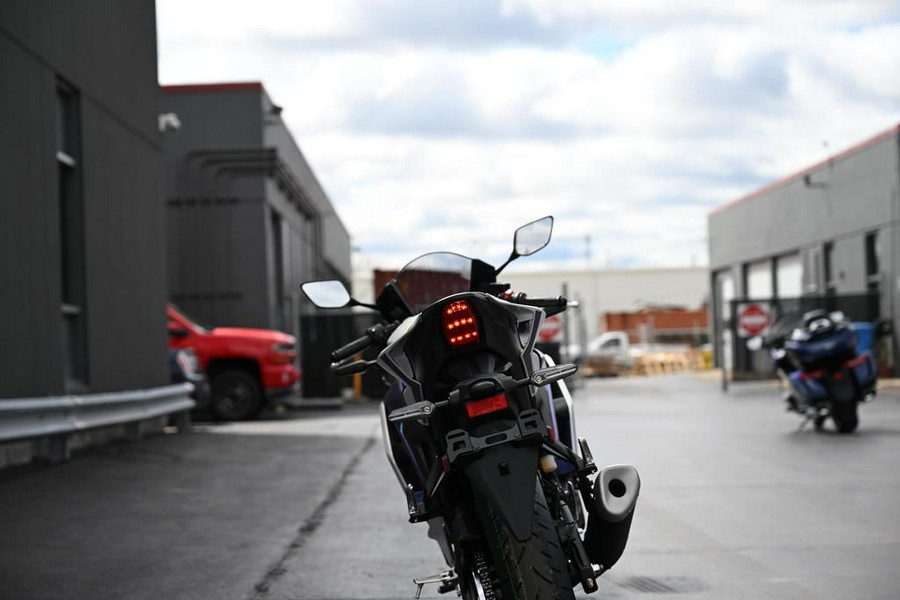2025 Yamaha YZF-R3