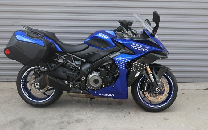 2025 Suzuki GSX-S1000GT+