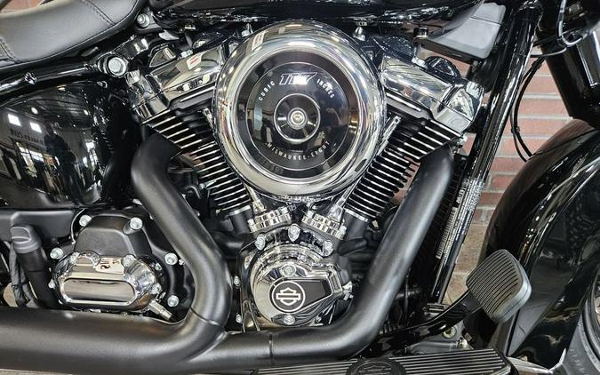 2026 Harley-Davidson® FLHC - Heritage Classic
