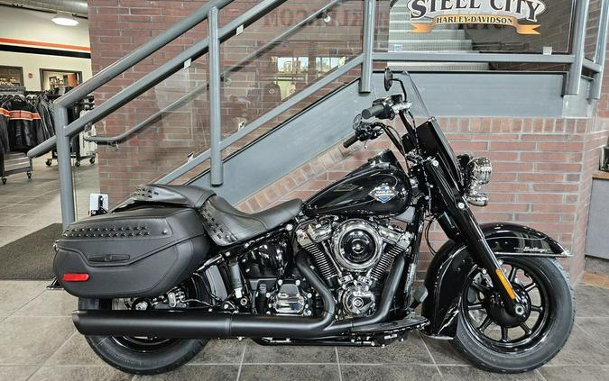 2026 Harley-Davidson® FLHC - Heritage Classic