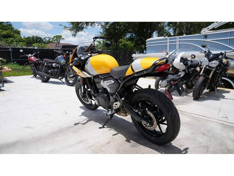 2026 Triumph Thruxton 400