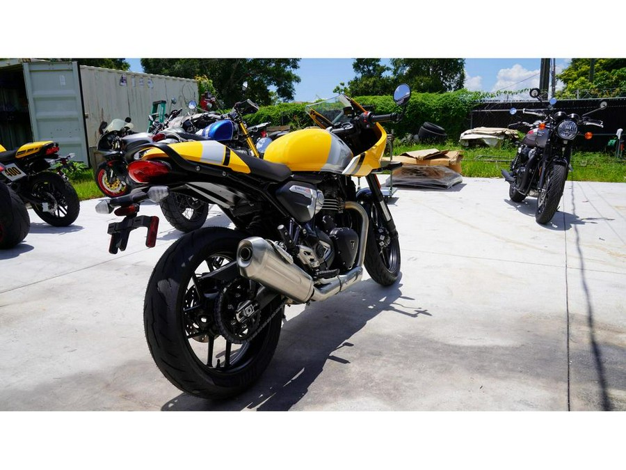 2026 Triumph Thruxton 400