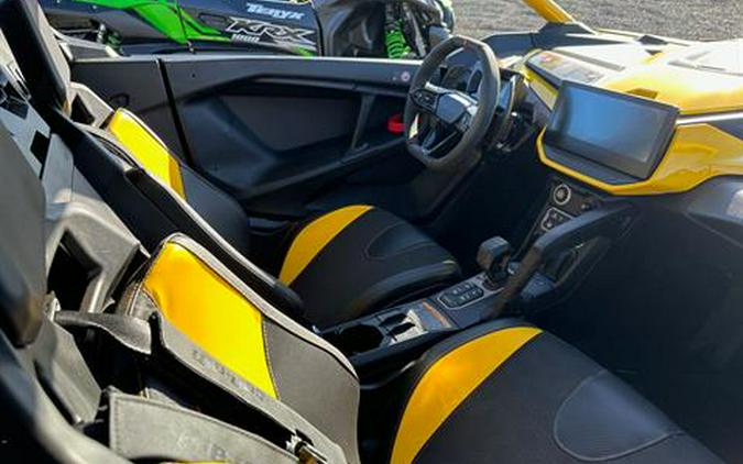 2024 Can-Am Maverick R X RS 999T DCT