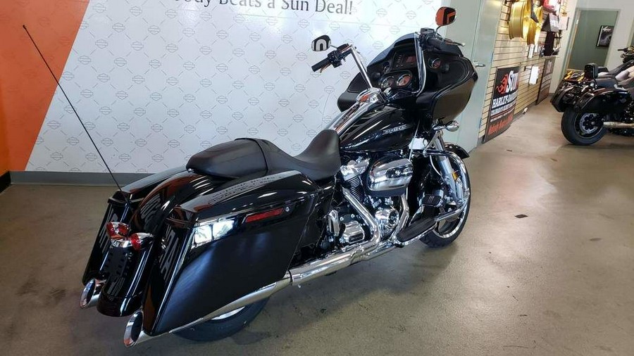 2018 Harley-Davidson Road Glide® Base