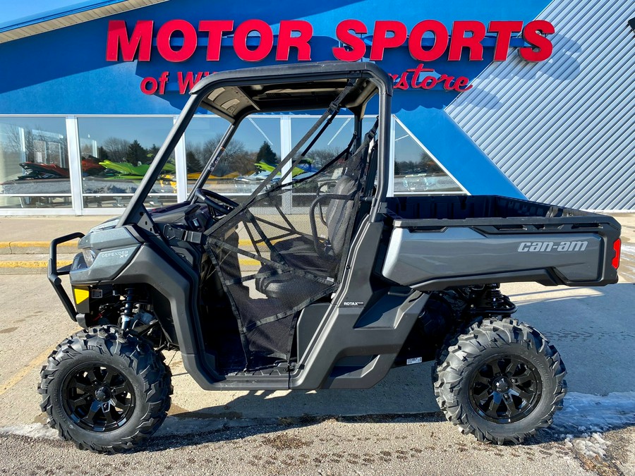 2024 Can-Am Defender XT HD10