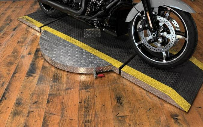 2025 Harley-Davidson® Road Glide™ BILLIARD GRAY