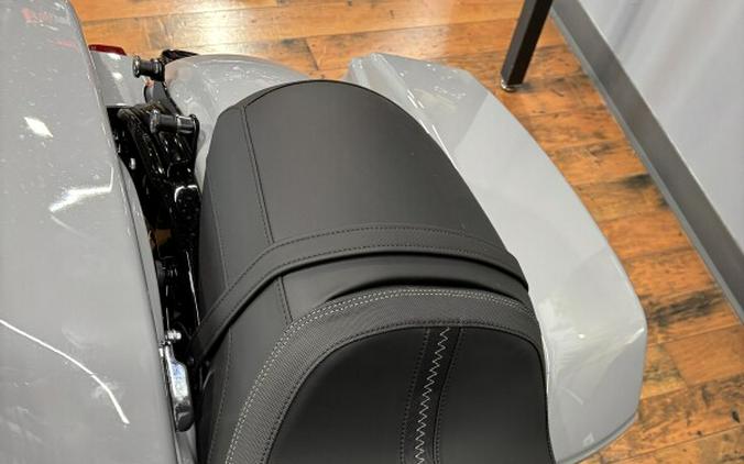 2025 Harley-Davidson® Road Glide™ BILLIARD GRAY