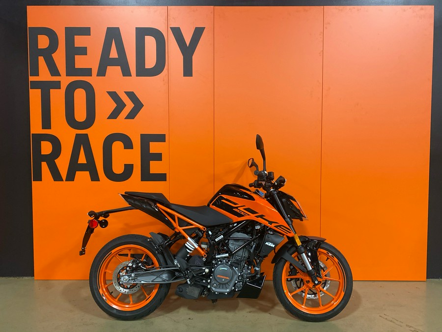 2021 KTM 200 Duke