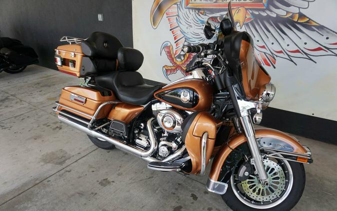 2008 Harley-Davidson Electra Glide® Ultra Classic® 105th Anniversary Copper Pearl & Vivi