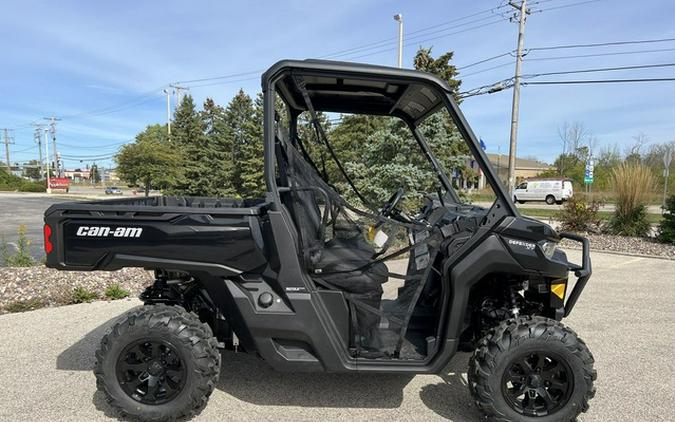 2024 Can-Am Defender XT HD10