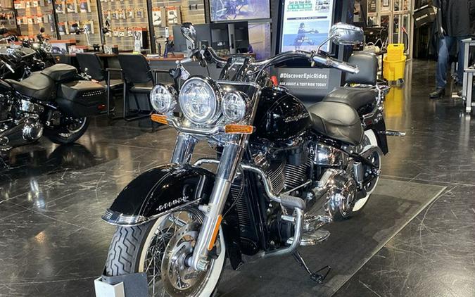 2018 Harley-Davidson Softail FLDE - Deluxe