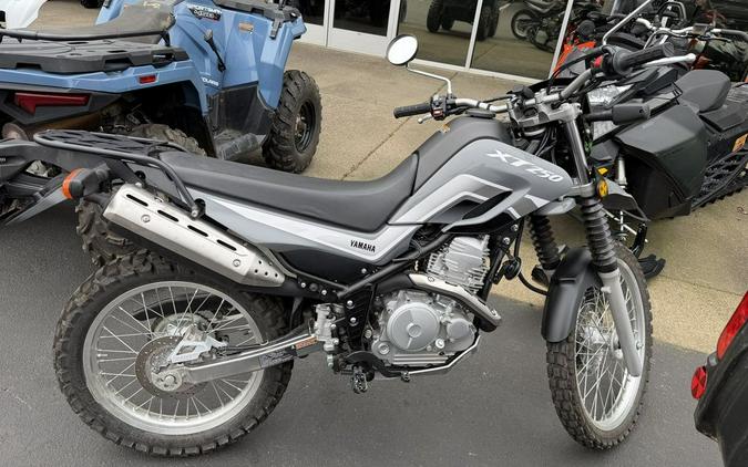 2025 Yamaha XT250