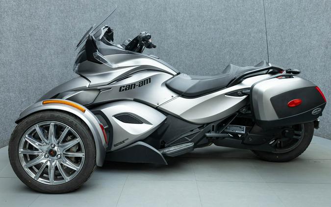 2014 CAN-AM SPYDER ST LIMITED TRIKE W/ABS