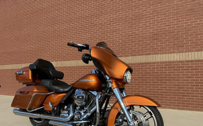 2015 Harley-Davidson® Street Glide® Special Amber Whiskey