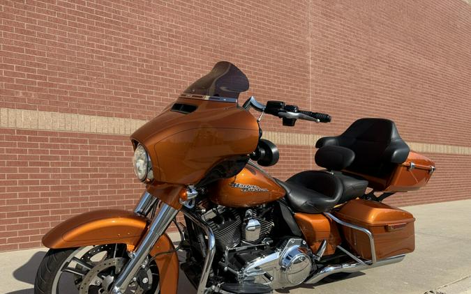 2015 Harley-Davidson® Street Glide® Special Amber Whiskey