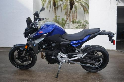 2020 BMW F 900 R Review (15 Fast Facts)