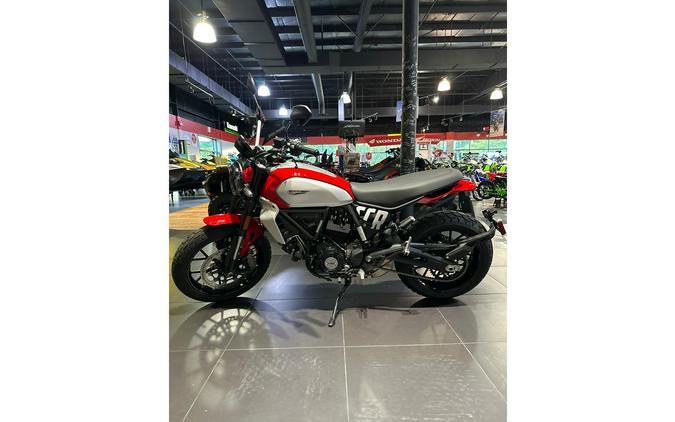 2024 Ducati Scrambler Icon