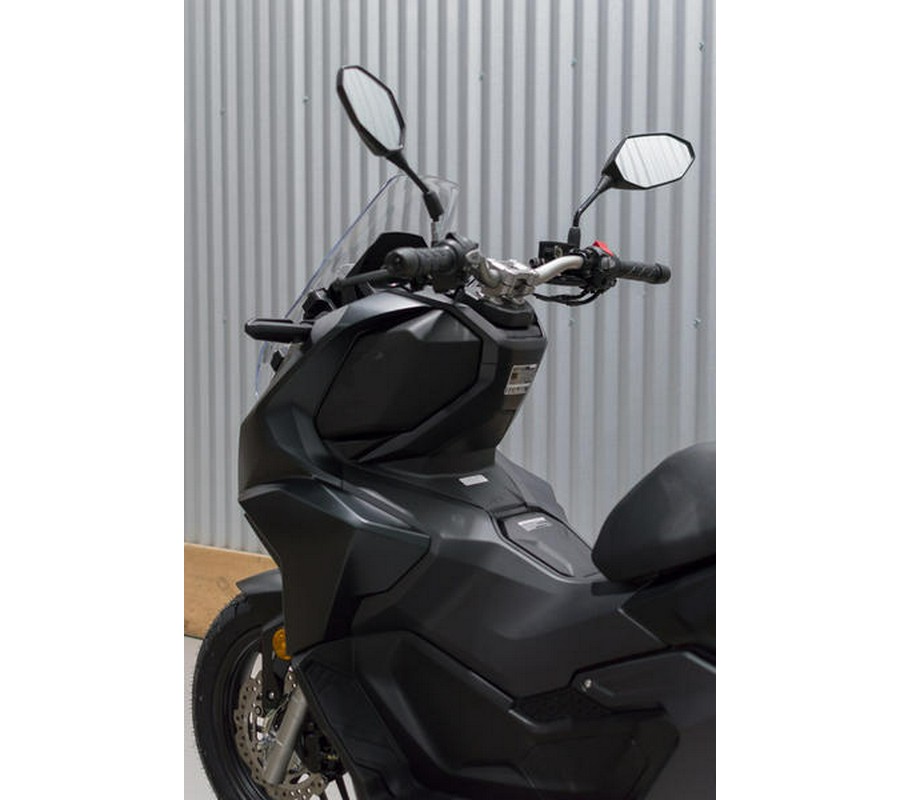 2025 Honda® ADV160