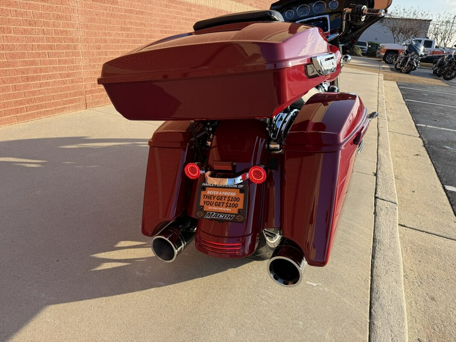 2021 Harley-Davidson® Street Glide® Special Billiard Red