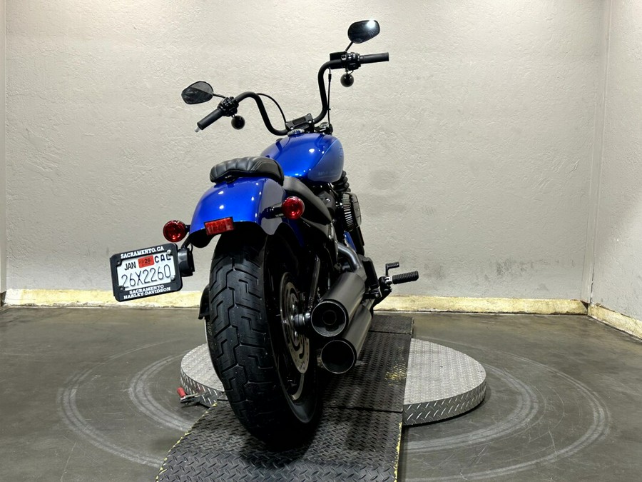 Harley-Davidson® Street Bob™ 114 2024 FXBBS 020036T BLUE BURST