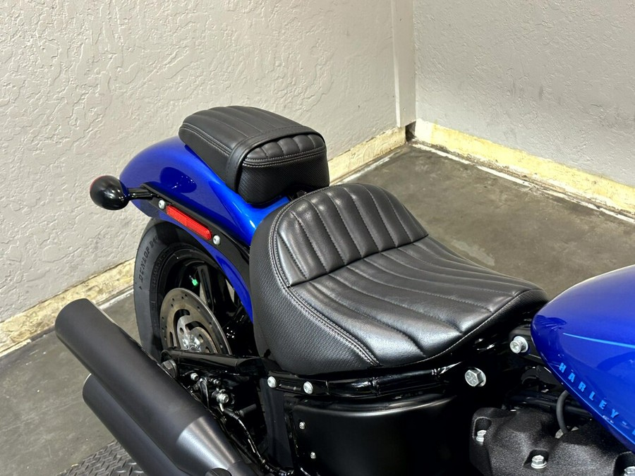 Harley-Davidson® Street Bob™ 114 2024 FXBBS 020036T BLUE BURST