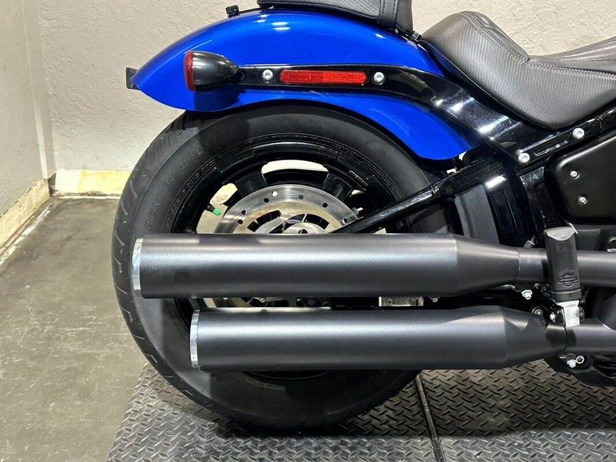 Harley-Davidson® Street Bob™ 114 2024 FXBBS 020036T BLUE BURST