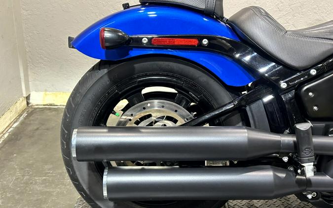 Harley-Davidson® Street Bob™ 114 2024 FXBBS 020036T BLUE BURST