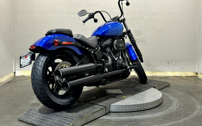 Harley-Davidson® Street Bob™ 114 2024 FXBBS 020036T BLUE BURST