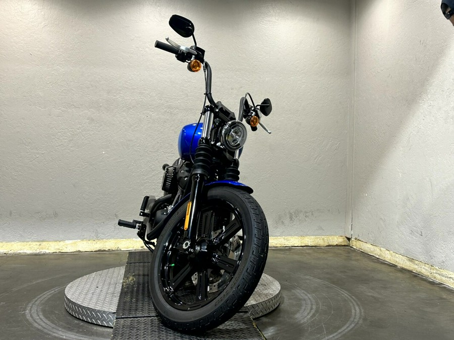 Harley-Davidson® Street Bob™ 114 2024 FXBBS 020036T BLUE BURST