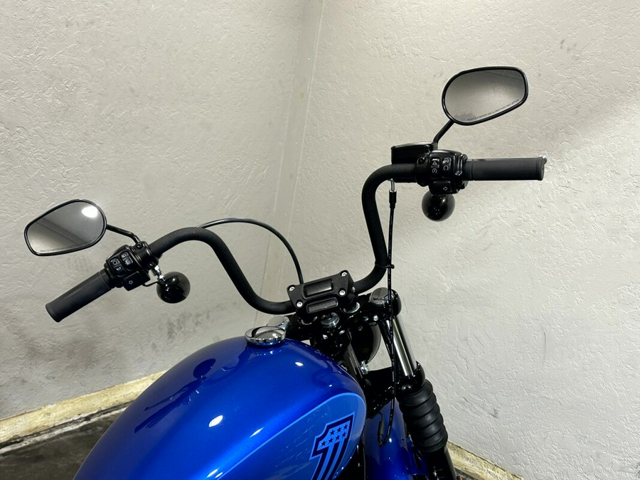 Harley-Davidson® Street Bob™ 114 2024 FXBBS 020036T BLUE BURST