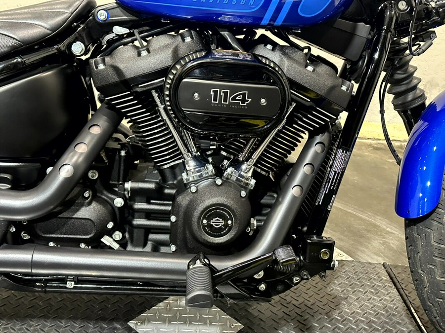 Harley-Davidson® Street Bob™ 114 2024 FXBBS 020036T BLUE BURST