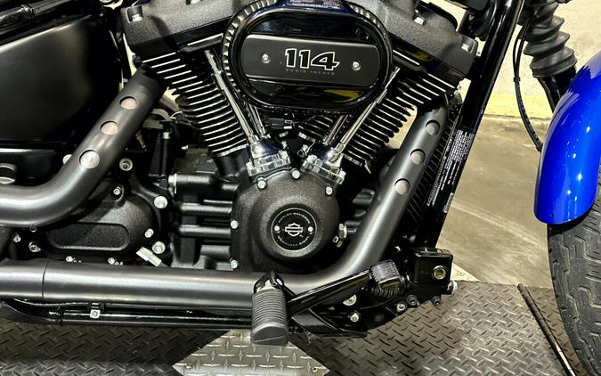Harley-Davidson® Street Bob™ 114 2024 FXBBS 020036T BLUE BURST