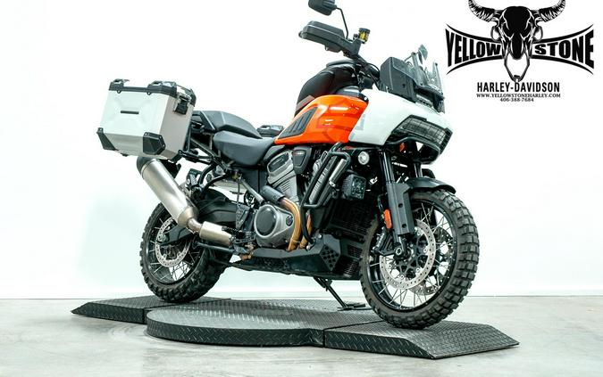 2021 Harley-Davidson® Pan America™ 1250 Special Baja Orange/Stonewashed White Pearl