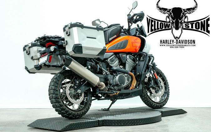 2021 Harley-Davidson® Pan America™ 1250 Special Baja Orange/Stonewashed White Pearl