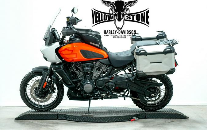 2021 Harley-Davidson® Pan America™ 1250 Special Baja Orange/Stonewashed White Pearl