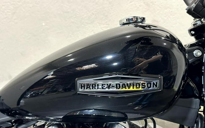 2026 Harley-Davidson® Street Bob® VIVID BLACK