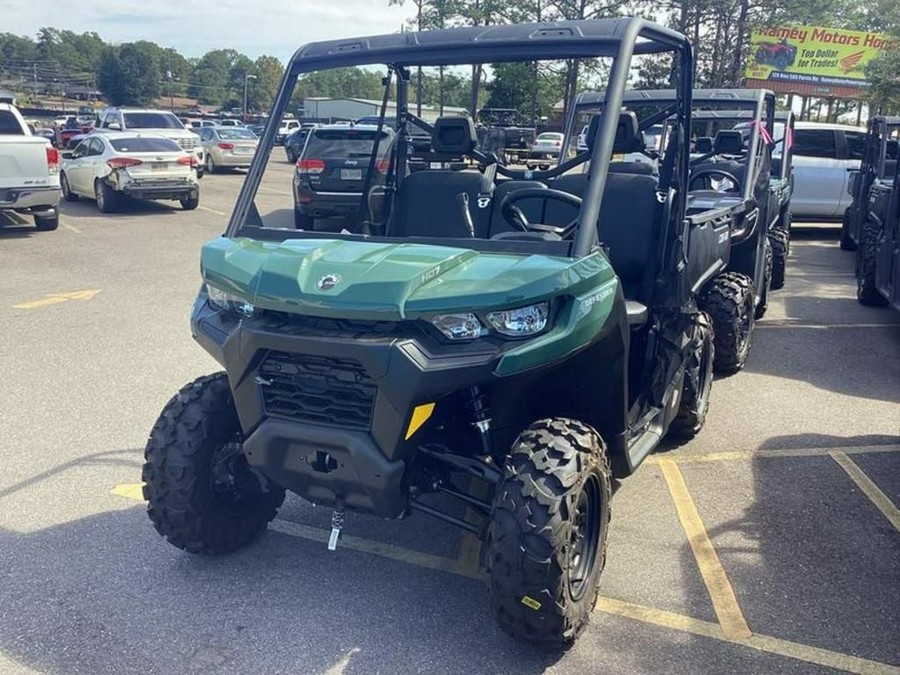 2024 Can-Am™ Defender HD7