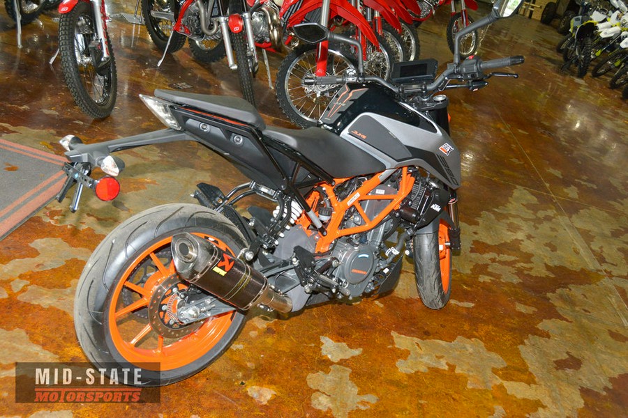 2022 KTM 390 Duke