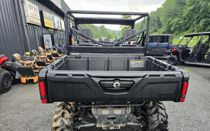 2025 Can-Am® Defender DPS HD10