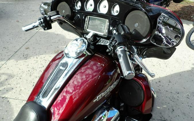 2014 Harley-Davidson FLHXS - Street Glide Special