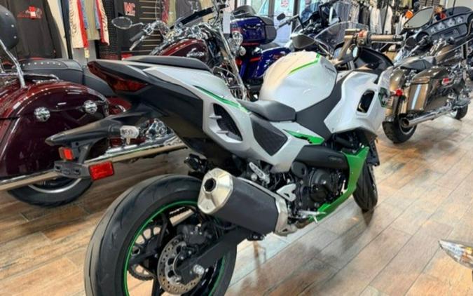 2024 Kawasaki Ninja® 7 Hybrid ABS